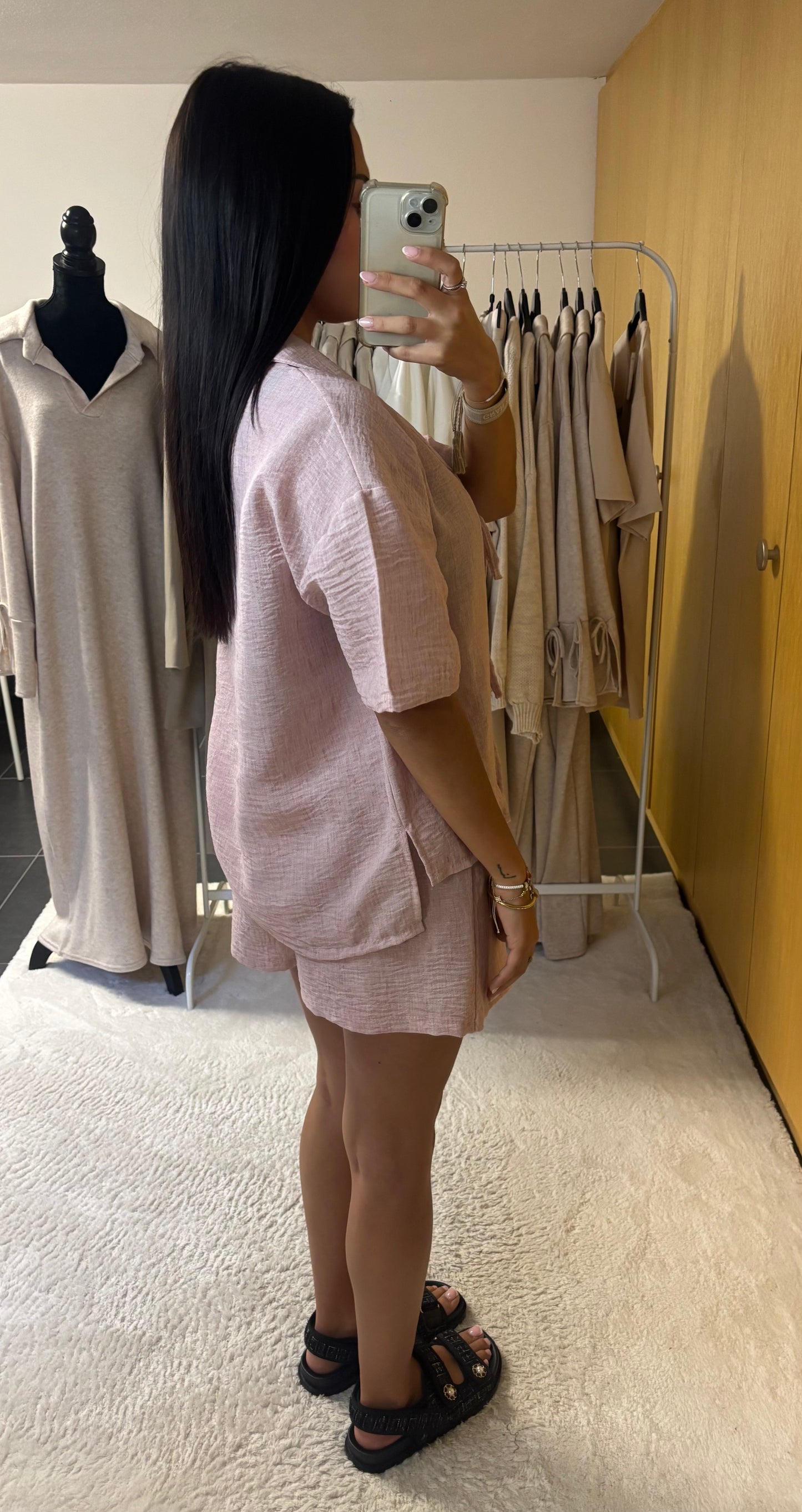 Ensemble Lyna rose
